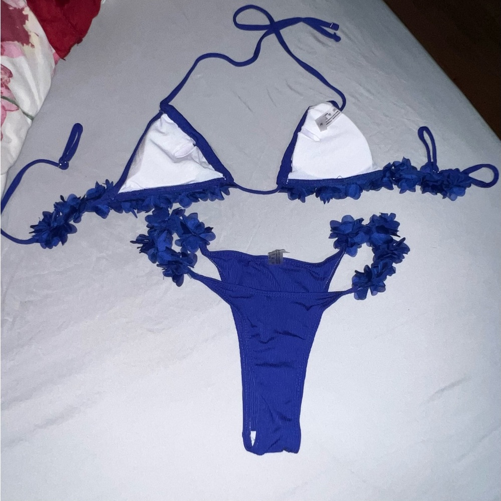 Blue triangle bikini - Picture 3 of 3